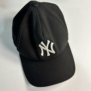 Yankees baseball hat